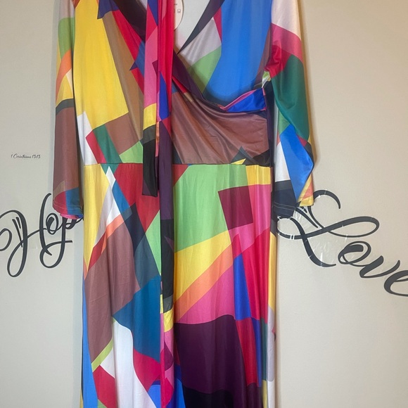 Dress - Picture 6 of 7